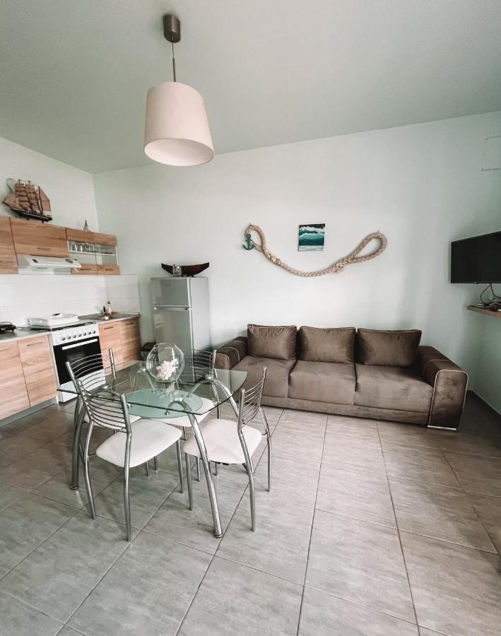 Step To The Sea Apartment Неа Карвали Екстериор снимка