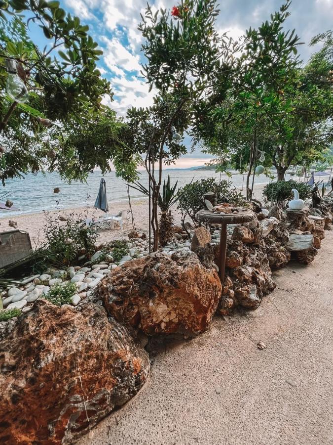Step To The Sea Apartment Неа Карвали Екстериор снимка